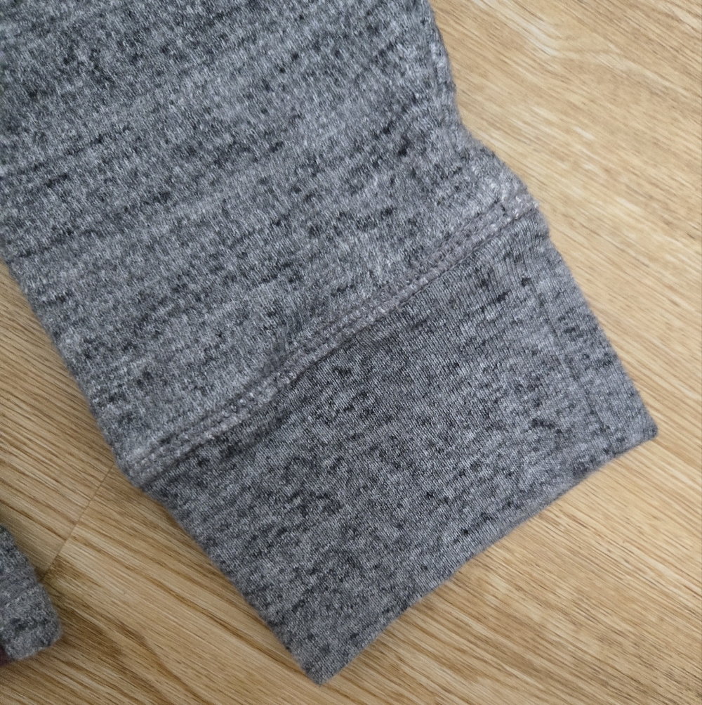 Alesbury Gray Men's Sweater - Picture 4 of 4